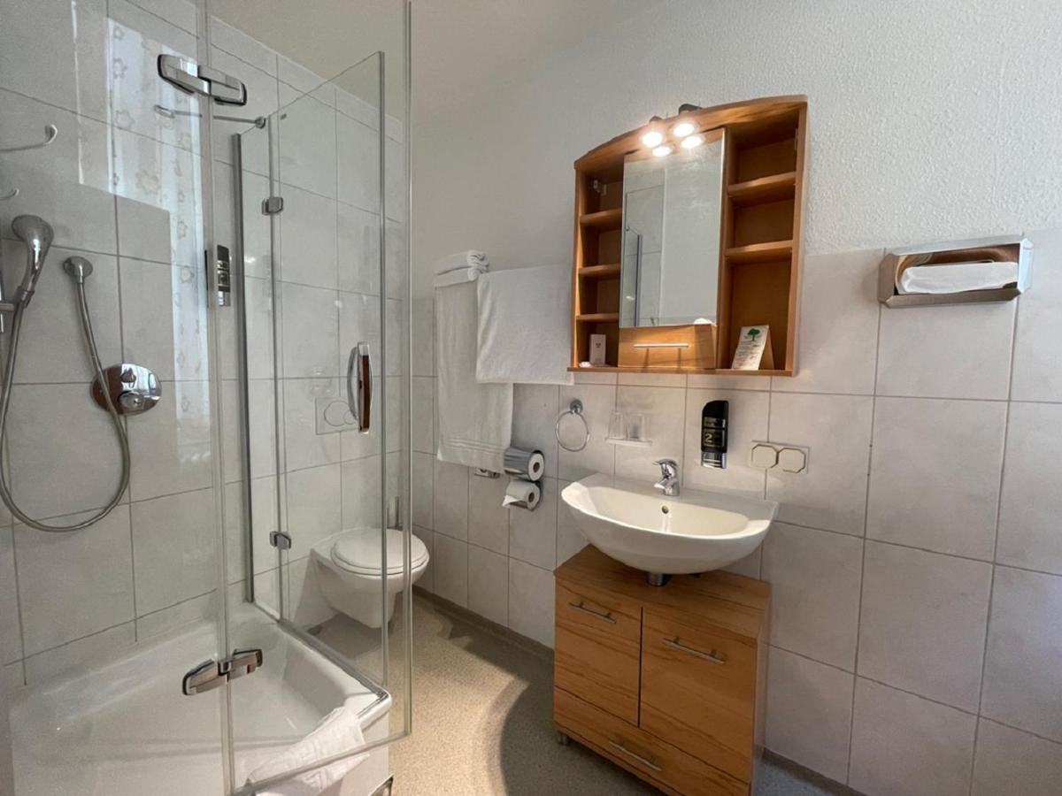 Hotel Am Kochbrunnen Висбаден Екстериор снимка
